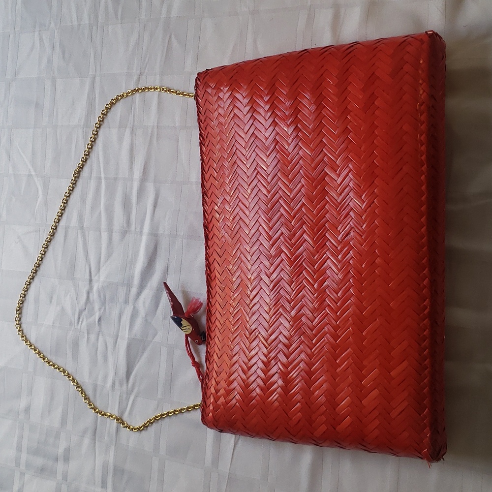Red Parrot Purse